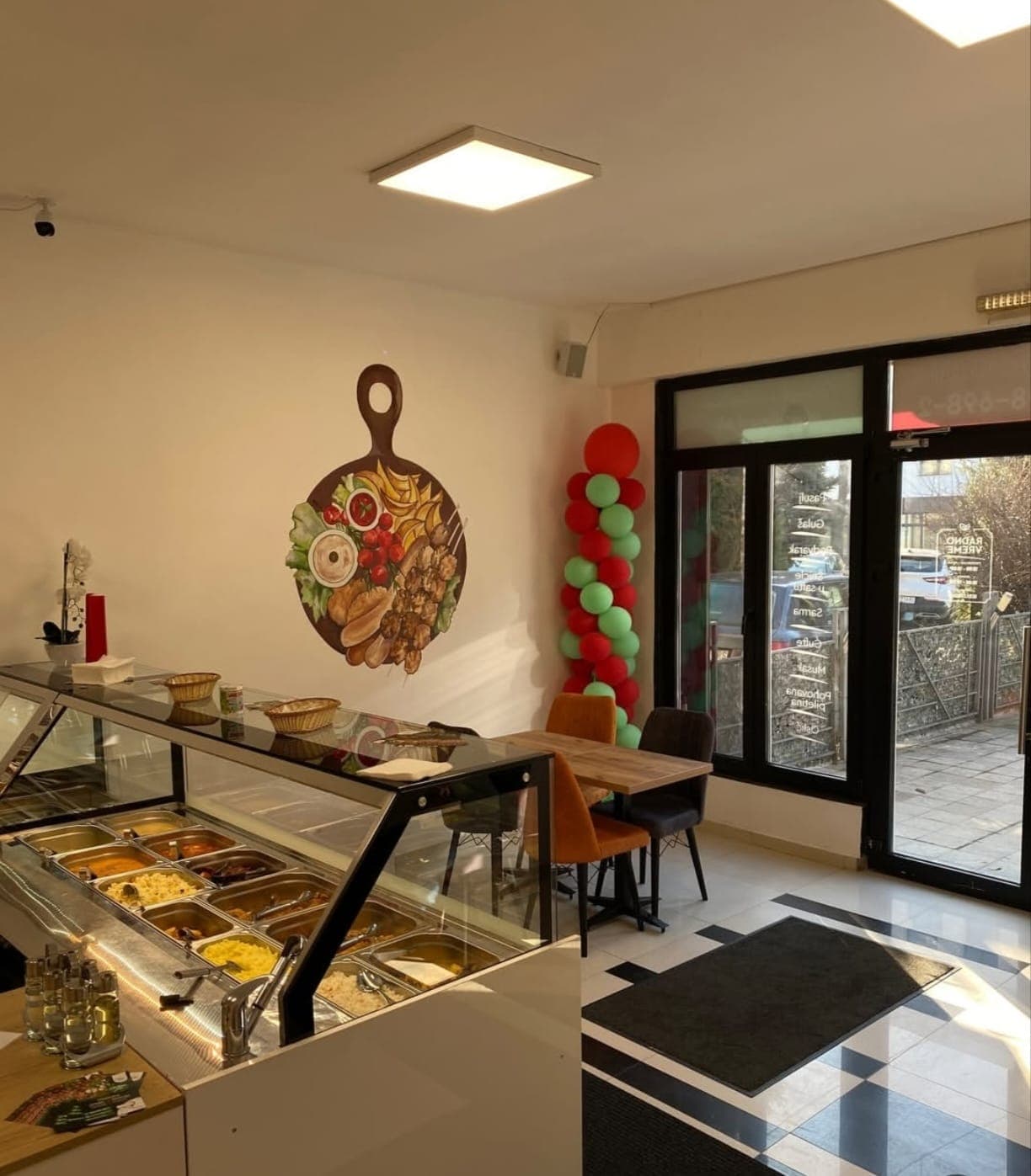 Enterijer lokala Amadea